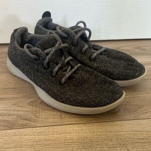 Allbirds Wool Runner gray upper and light gray sole sneaker shoes